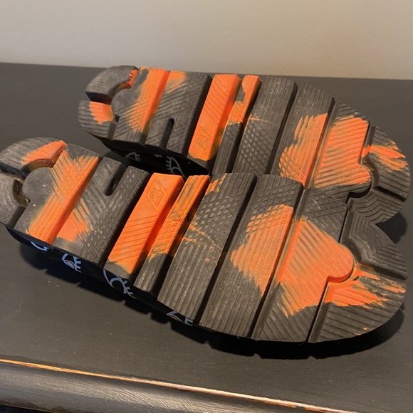 Clamp- Graphic leather shoes - Picture 6 of 6